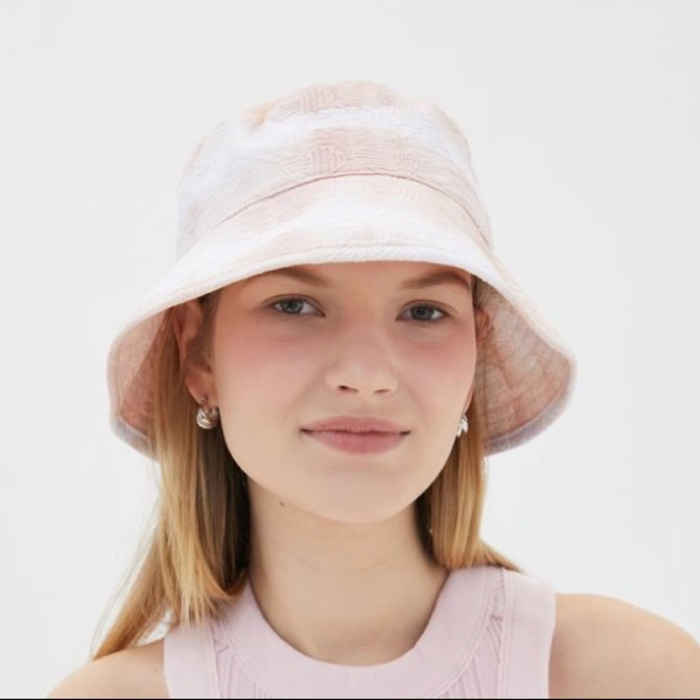 Urban Outfitters Bucket Hat